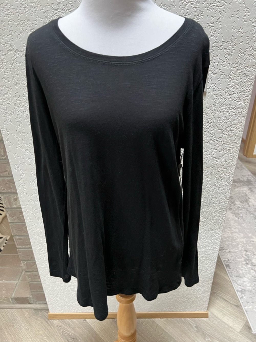 Caslon Cotton Long Sleeve Crew T-Shirt in Black Nordstrom